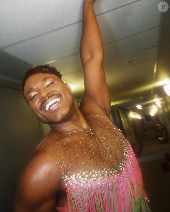 Fred Nicácio não teme a nudez no Carnaval