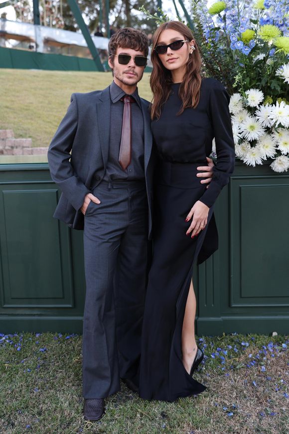 João Lucas  saiu em defesa da esposa depois que fotos do casal circularam nas redes sociais durante a festa de aniversário de Bruna Marquezine