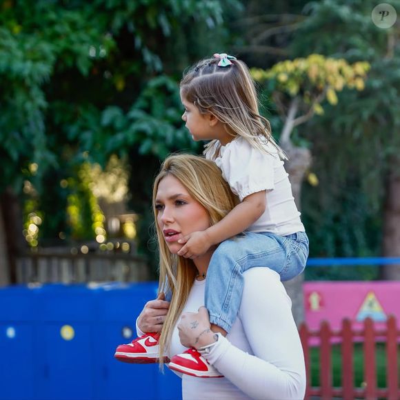 Assessoria de Virginia Fonseca nega irregularidades e garante: 'Sua situação está totalmente regular'