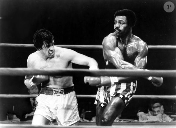 Sylvester Stallone relembrou a dieta para 'Rocky 3', sendo o café da manhã com biscoito de aveia, 10 copos de café.