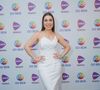 Teleton 2025: estilosa, Naiara Azevedo apostou em um conjunto elegante de saia e