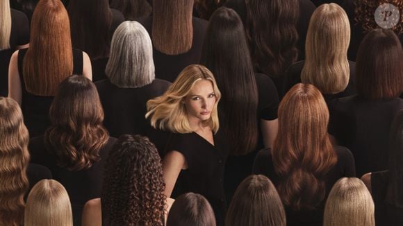 Cansada de finalizar o cabelo e ele 'murchar' em poucas horas? A solução é investir em finalizadores que tratam a fibra de dentro para fora, mantendo o encorpamento por dias.