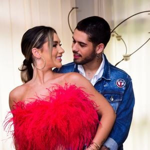 Separação de Virginia Fonseca e Zé Felipe é dada como certa pelo vidente Carlinhos; segundo ele, casal se separa, retoma o casamento e depois volta a se separar