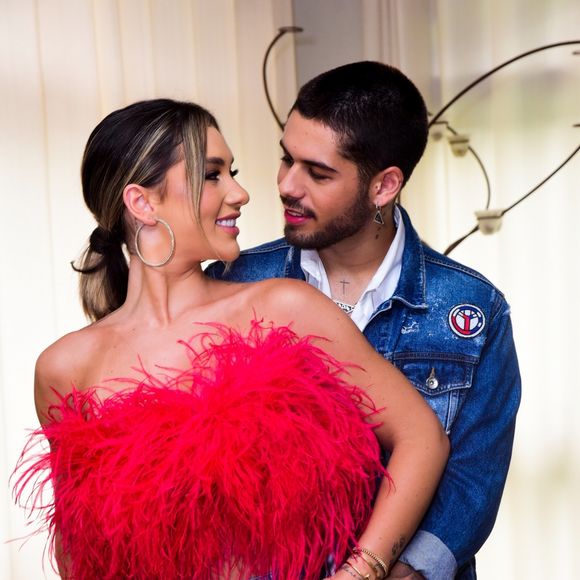 Separação de Virginia Fonseca e Zé Felipe é dada como certa pelo vidente Carlinhos; segundo ele, casal se separa, retoma o casamento e depois volta a se separar