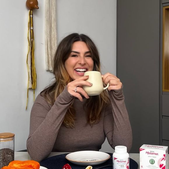 Fe Paes Leme é apresentadora do podcast 'Grande Surto' e foi envolvida em uma grande polêmica nas redes sociais