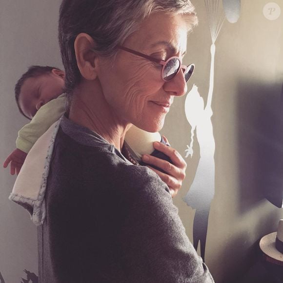 "Eu tenho uma vagina. [...] Eu não vou no banheiro dos homens", disse a mulher identificada como Cássia Kis no vídeo