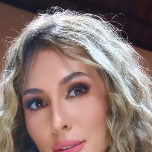 Lívia Andrade é diagnosticada com 'a pior dor do mundo': apresentadora revela condição de saúde e faz importante alerta aos fãs