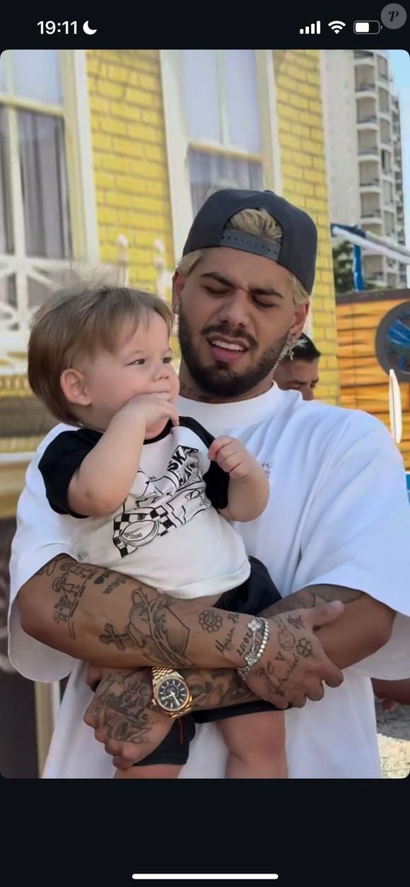 Zé Felipe apareceu com os filhos e Virgínia nesta sexta-feira (25)