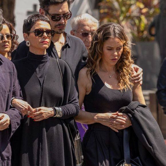 Heleninha (Paolla Oliveira) será presa após a morte de Odete Roitman (Débora Bloch)