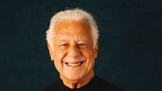 Rafael Hidalgo, personal trainer: 'Se uma pessoa com mais de 70 anos caminhar cerca de 20 a 30 minutos, aproximadamente 5 dias por semana, já obtém benefícios para o sistema cardiovascular, a mobilidade e o bem-estar geral.'