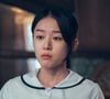 'Vinte e Cinco, Vinte e Um' acompanha Na Hee-do, uma jovem esgrimista que vê seus planos mudarem completamente durante a crise financeira que atingiu a Coreia do Sul no fim dos anos 1990