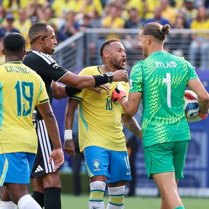 O goleiro da Noruega pediu desculpas a Neymar? A resposta envolve um perfil falso no Instagram que confundiu milhares de pessoas
