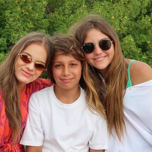 Além da saída de praia, Rafa Justus também não dispensou os óculos escuros.