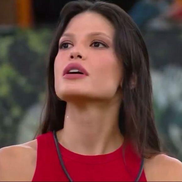 'BBB 25': Vitória Strada, do Elenco Camarote, afirmou nunca ter fumado na vida.