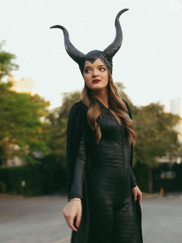 No último final de semana, Rafaella Justus participou de uma festa de Halloween vestida de Malévola