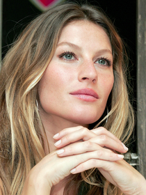 Os cinco melhores esmaltes para quem tem mais de 50 anos, segundo uma manicure de celebridades de Hollywood