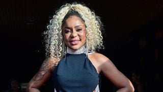 Cariúcha no 'Superpop': apresentadora do 'Fofocalizando' substitui Luciana Gimenez, na RedeTV!, após chocar SBT com pedido de demissão