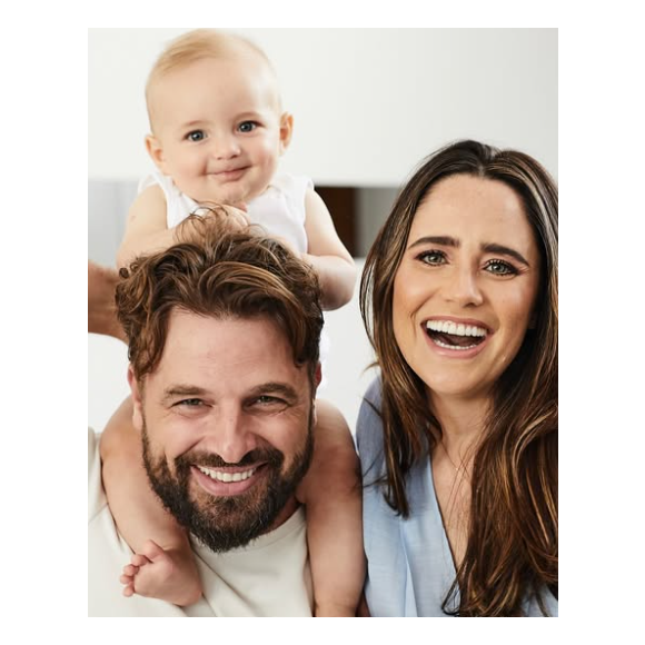 Fernanda Vasconcellos é casada com o ator Cássio Reis, com quem tem o pequeno Romeo