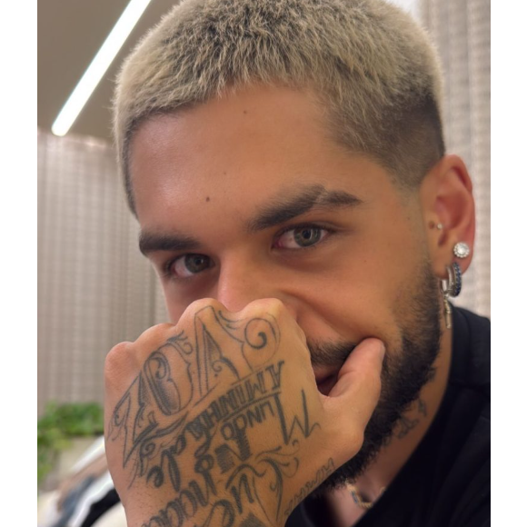 Na ocasião, Zé Felipe começou a beber e, já embriagado, mandou Virgínia "calar a boca" durante um discurso, na frente de todos os presentes.