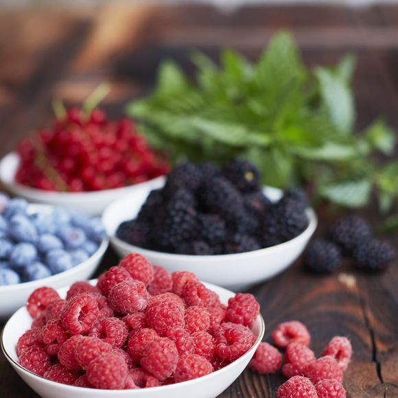 As frutas vermelhas, queridinhas de Gisele Bündchen para smoothies e sorvetes, também ajudam no bom funcionamento intestinal