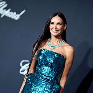 Demi Moore gosta de começar o dia fazendo meditação e escrever em seu diário. Ao longo do dia, preza por uma alimentação saudável