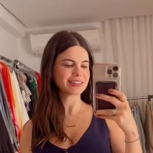 Atriz Sthefany Brito lembra contraste entre sonho de ser mãe e realidade de sentimentos inesperados: 'Parecia que eu estava perdendo tempo'