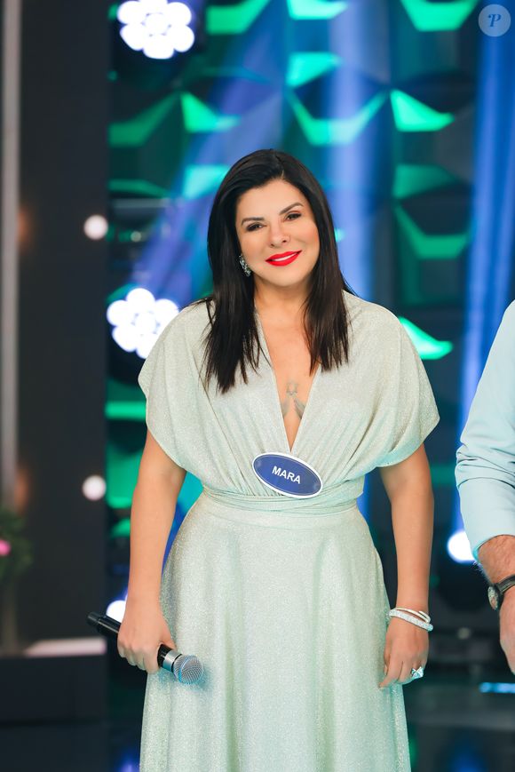 Mara Maravilha, ex-apresentadora infantil, frequentemente compartilha sua religiosidade.