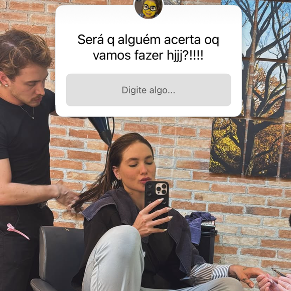 Virginia retoca a cor dos cabelos no salão e brinca com a reação do cabeleireiro: 'Ele fica indignado com o tanto que o meu cabelo cresce'