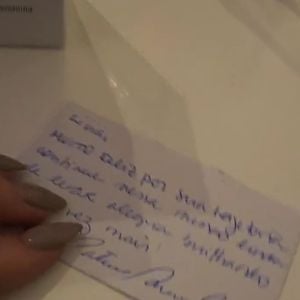 Patricia Abravanel escreveu cartão para Livia Andrade, com quem teve rixa na TV: 'Muito feliz por sua trajetória. Continue nessa missão linda de levar alegria, brilhando cada vez mais'