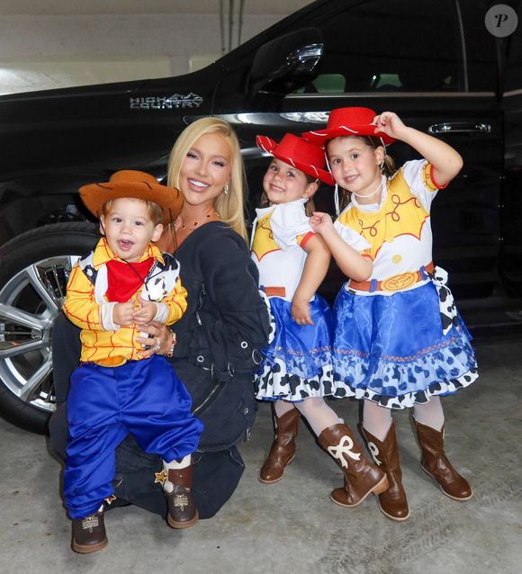 Virginia Fonseca levou os filhos para nova viagem à Espanha