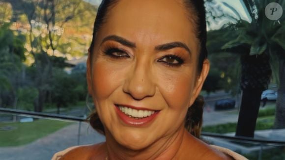 Margareth Serrão, mãe de Virginia Fonseca, foi criticada na internet após escrever 'celeção' no Instagram