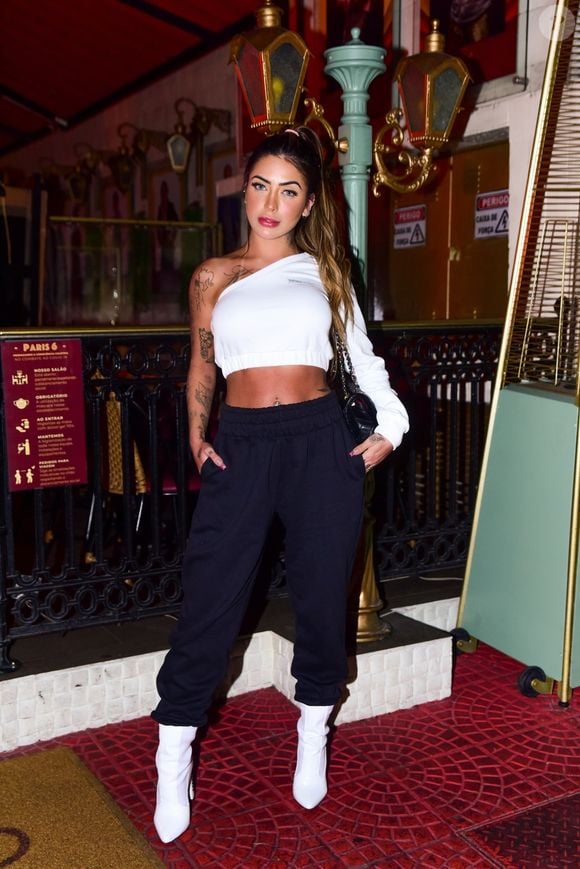 MC Mirella se rotulou de 'supergostosa' por vídeo íntimo vazado: 'Não fiz nada ridículo'