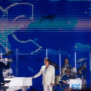 Roberto Carlos perdeu o controle da Cadillac que pilotava e bateu em outros três veículos da equipe