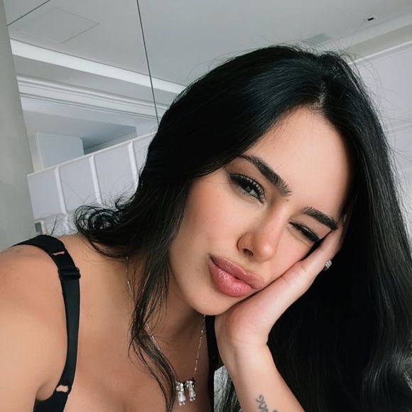 Bruna Biancardi mandou uma mensagem bastante desaforada para Virgínia Fonseca por conta de uma ligação no meio da madrugada