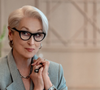 Meryl Streep, abra o olho! A eterna Miranda Priestly parece ter sido evocada pela escolha de um look arrebatador de Anne Hathaway em evento de luxo da Bvlgari na última segunda-feira (23)