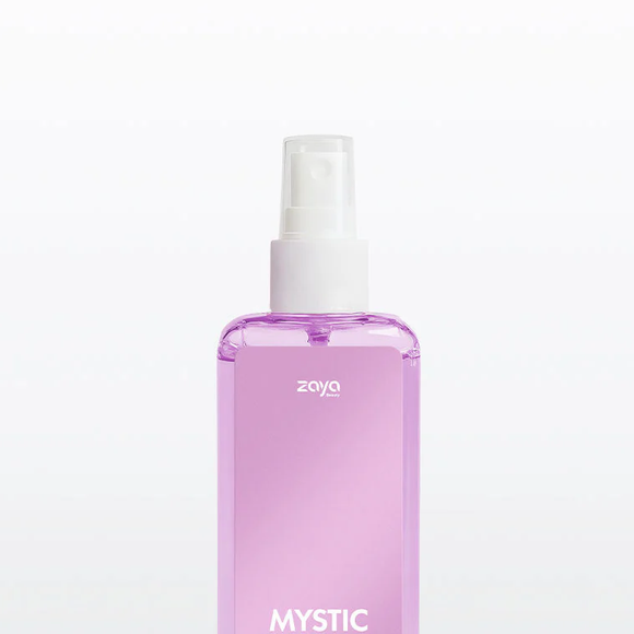 Mystic Vanilla (Zaya) 200ml | R$ 69,90 - Já aposta em um discurso transparente. De acordo com o site da marca, a fragrância é um cheiro inspirado no universo olfativo do La Vie Est Belle, mas sem qualquer vínculo comercial ou legal
