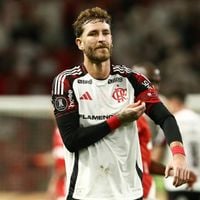 Separação conturbada de Léo Pereira e Karoline Lima: jogador do Flamengo e miss curtiram festas juntos, diz jornal. Detalhes!