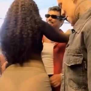 Olhar malicioso? Vídeo de MC Daniel supostamente observando o bumbum de Iza viraliza e cantor afasta polêmica