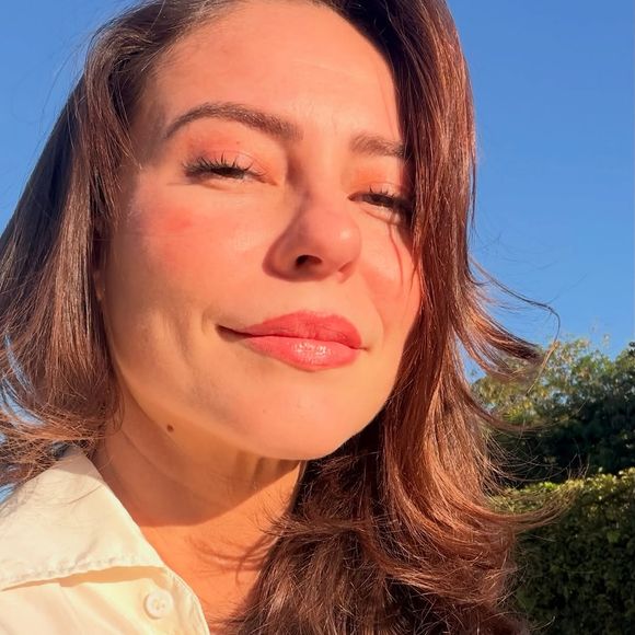 Paolla Oliveira, em 2024, denunciou uma fã obcecada, que virou figurante das novelas em que a estrela trabalhava com o objetivo de se aproximar dela