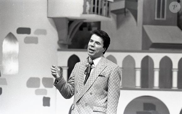 Silvio Santos se lançou à Presidência 'em cima da hora', mas no dia 9 de novembro de 1989, por sete votos a zero, ministros do TSE barraram sua candidatura