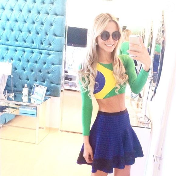 Foi a moda que levou Fê Sena a ser conhecida na internet, embora em pouca escala