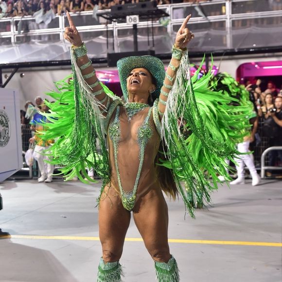 Viviane Araújo é considerada a rainha das rainhas no Carnaval brasileiro