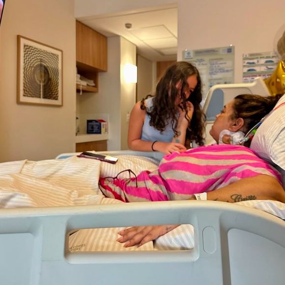 Internada desde antes do Natal 2024, Preta Gil é acompanhada pela família, que se reveza, todos os dias