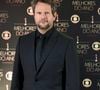 Selton Mello fez confissão em 2010 sobre preguiça: “Sou muito preguiçoso e cinema dá mais agilidade. A gente termina um filme em um mês e meio. Em um ano, dá para fazer três filmes e ainda tirar férias. Na televisão isso não acontece porque as novelas são obras longas”, declarou ele.