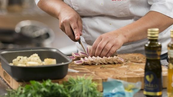 Casal escolhe menu 100% vegetariano em casamento, pais carnívoros acham 'egoísta' e ameaçam não ir