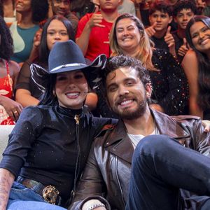 Ana Castela também já se relacionou com o cantor Gustavo Mioto