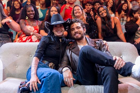Ana Castela também já se relacionou com o cantor Gustavo Mioto