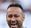 Neymar está envolvido em mais uma polêmica nesta sexta-feira (09). O motivo? Muita gente não gostou que o craque comentou uma foto de Marina Ruy Barbosa seminua no Instagram