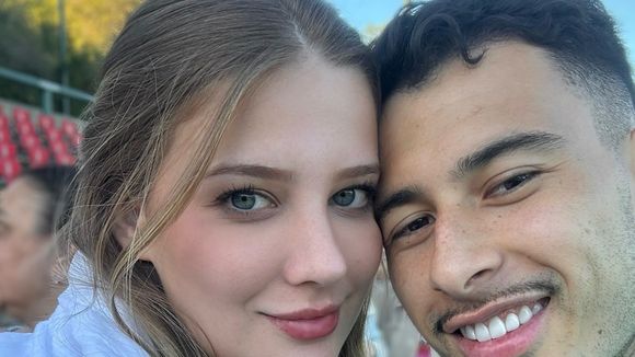 Médica recém-formada, 24 anos e parceira de estudos: quem é a noiva de Gabriel Martinelli, responsável pelo gol que tirou o Brasil do sufoco contra o Japão na Copa 2026