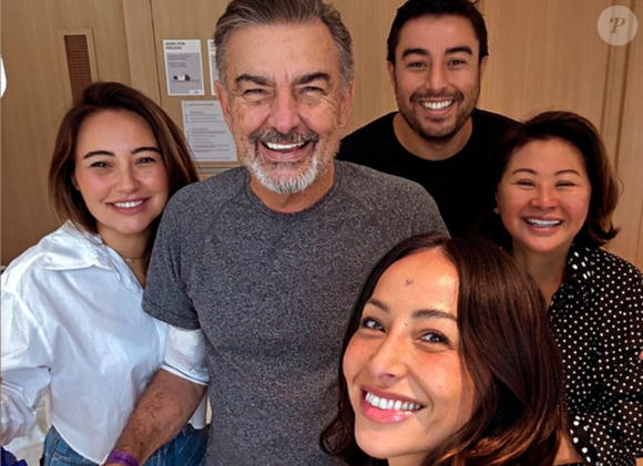 No Instagram, Sabrina compartilhou uma oração a Nossa Senhora e revelou o susto com a cirurgia inesperada do pai, sem entrar em mais detalhes sobre o motivo